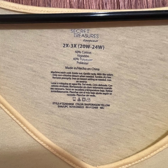 Ladies sleep shirt - Picture 3 of 3